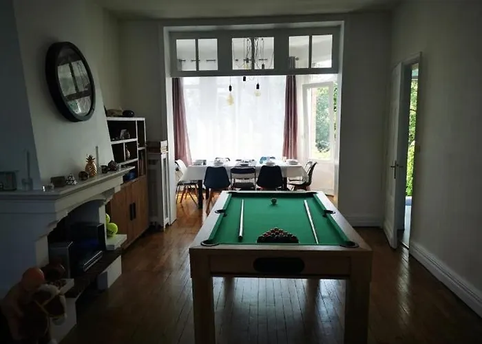 Grande Maison Confort, Billard Et -en Saison *