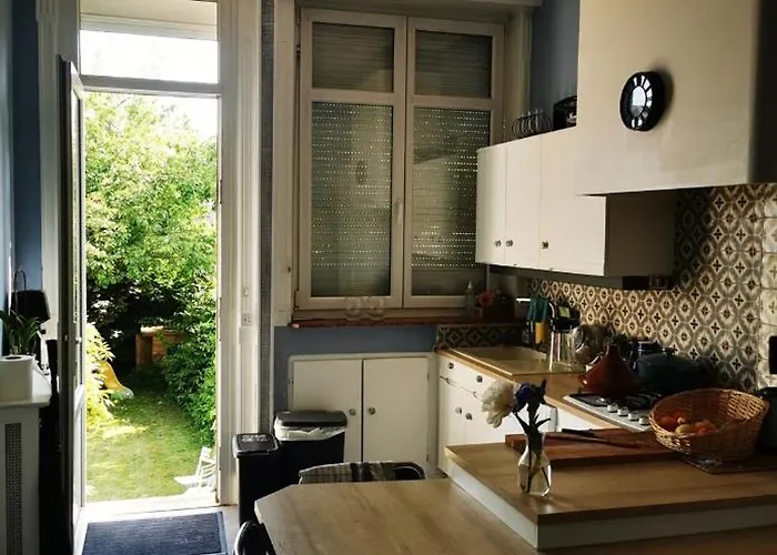 Hébergement de vacances Grande Maison Confort, Billard Et -en Saison Lys-lez-Lannoy