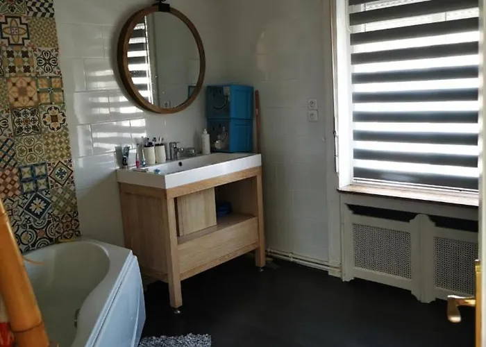 Grande Maison Confort, Billard Et -en Saison *